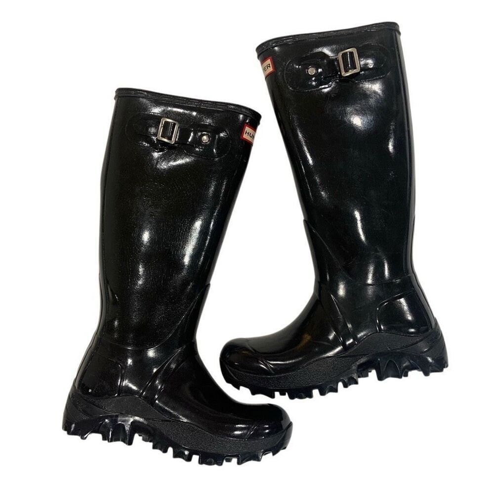 Black patent Hunter Wellies with lug sole